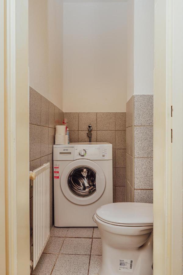 Ruhiges Terrassen Apartment Вена Экстерьер фото